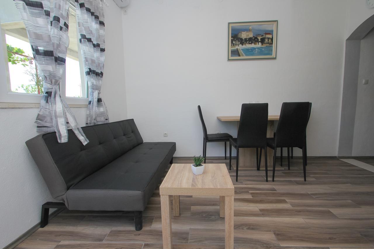 Apartment Afrodita Kaštela 外观 照片