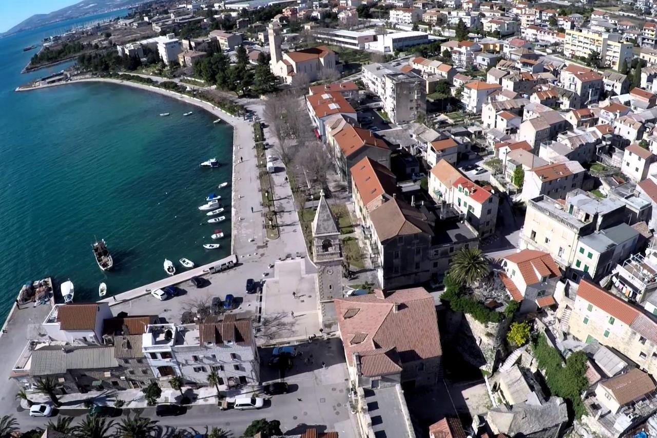 Apartment Afrodita Kaštela 外观 照片