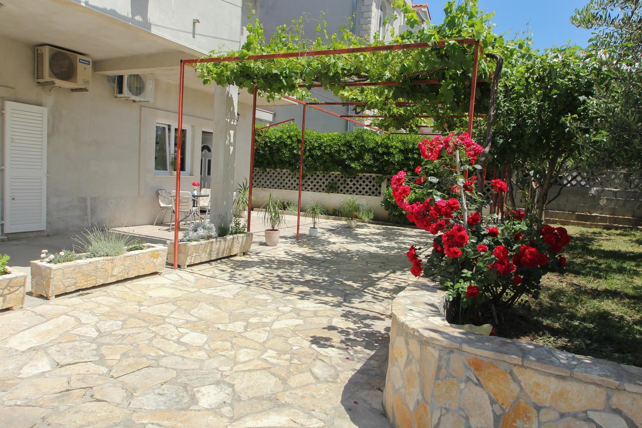Apartment Afrodita Kaštela 外观 照片